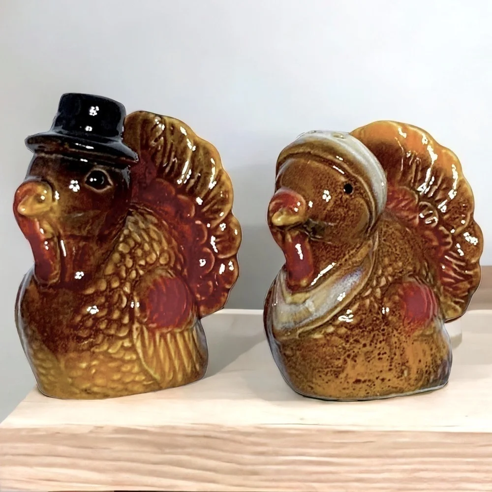 Thanksgiving Harvest Turkey Salt and Pepper Shaker Ceramic Set Rustic Fall Color